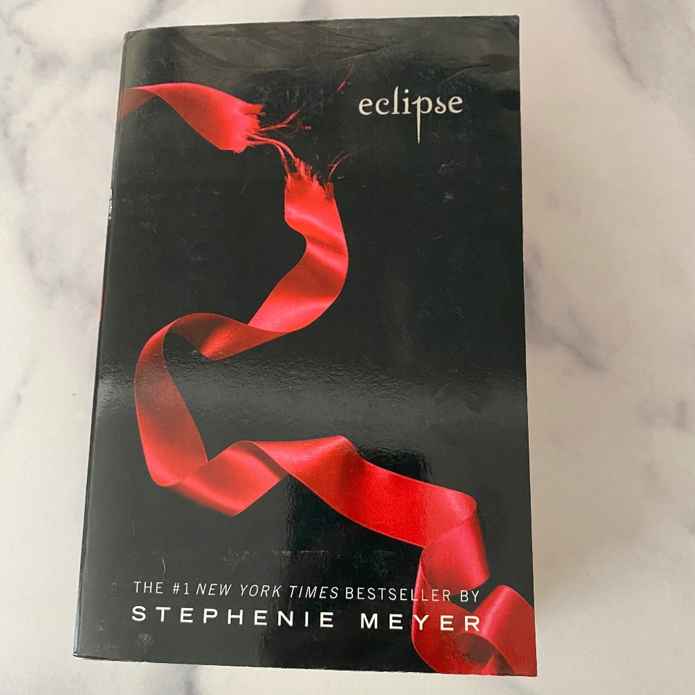 Twilight Eclipse Paperback Novel